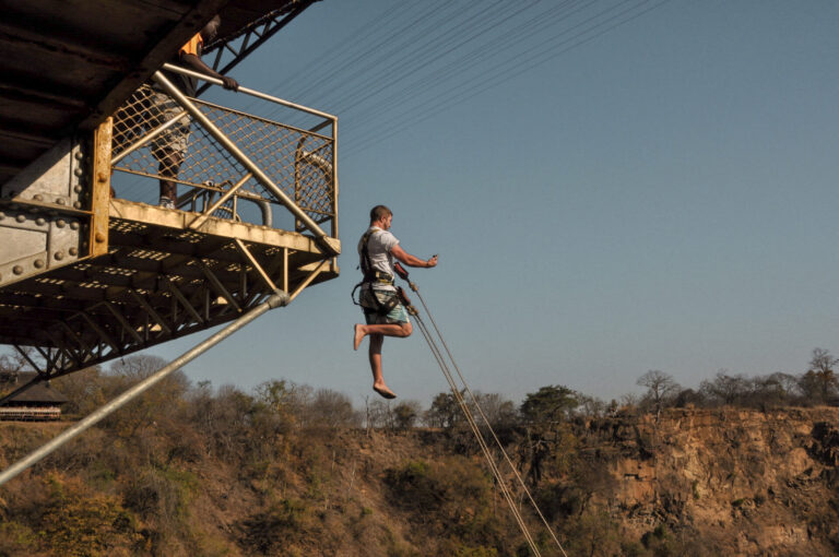 Bungee jump